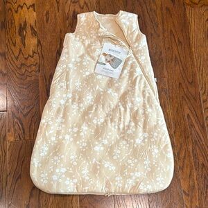 NWT Gunamuna infant sleep bag 2.5 tog in 3-9 months